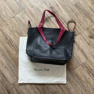 Stunning Massimo Dutti (Ita) reversible black/plum leather tote